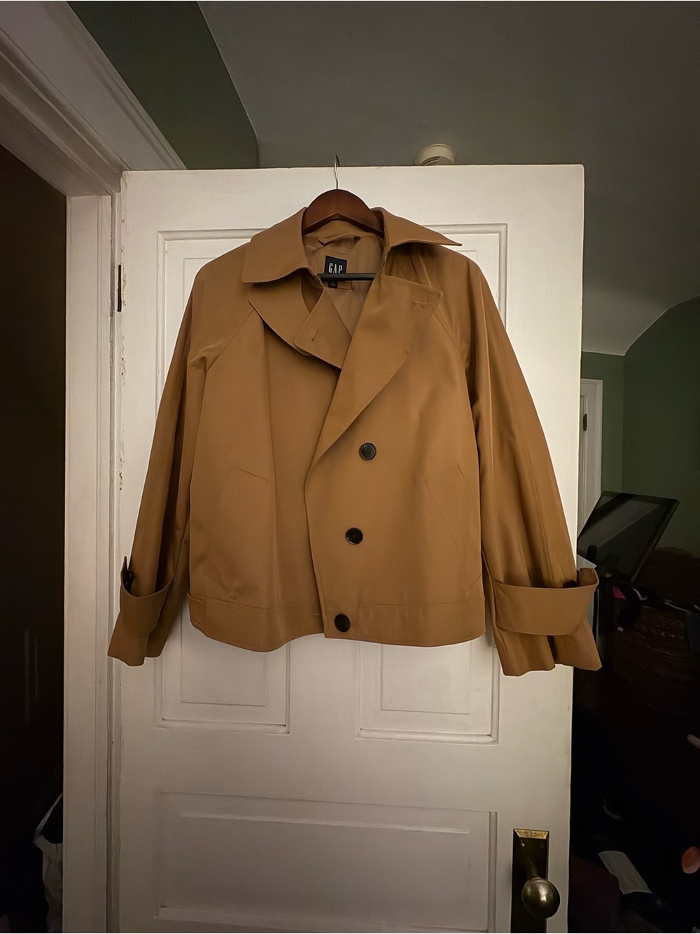 Gap beige cotton trench - NWOT, never worn. Size S